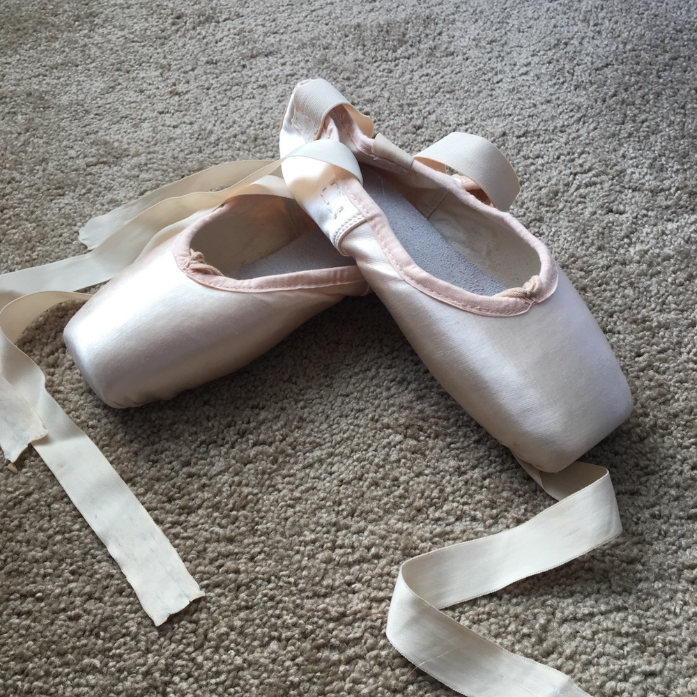 Suffolk Solo Prequel Pointe Shoes Worn Once